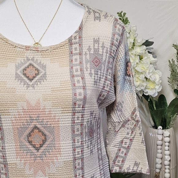 BLU PLANET | Southwestern Motif Textured KNIT CROP TOP - Picture 6 of 15